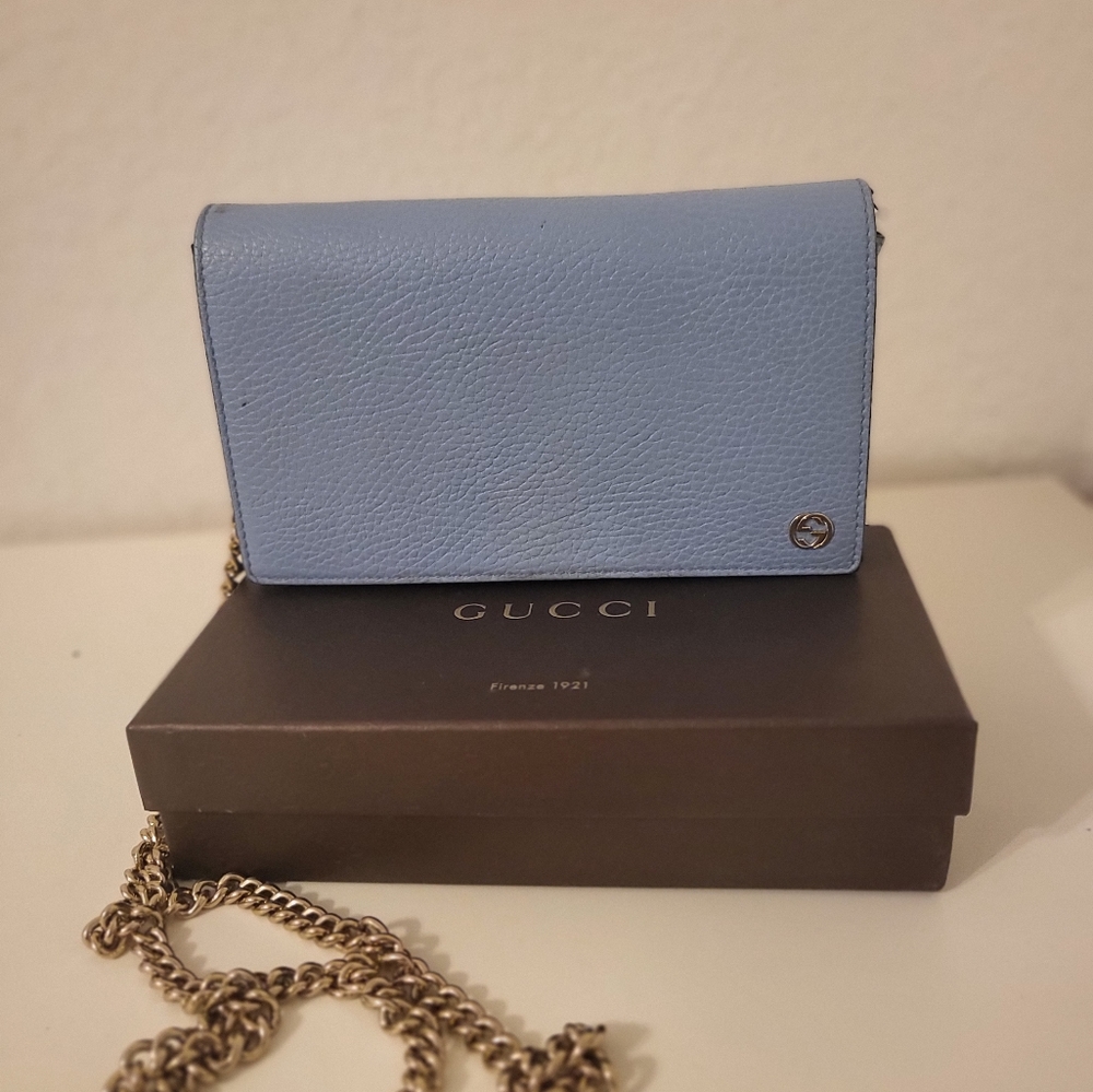 Authentic Blue Gucci bag/wallet with chain and original box